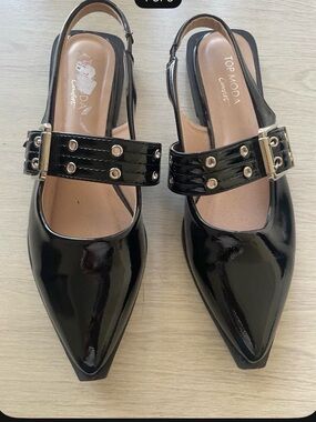 Title: Top Moda Comfort Black Patent Pointed Toe Slingback Mary Jane